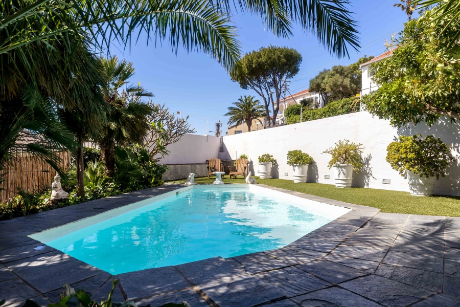 To Let 1 Bedroom Property for Rent in Green Point Western Cape